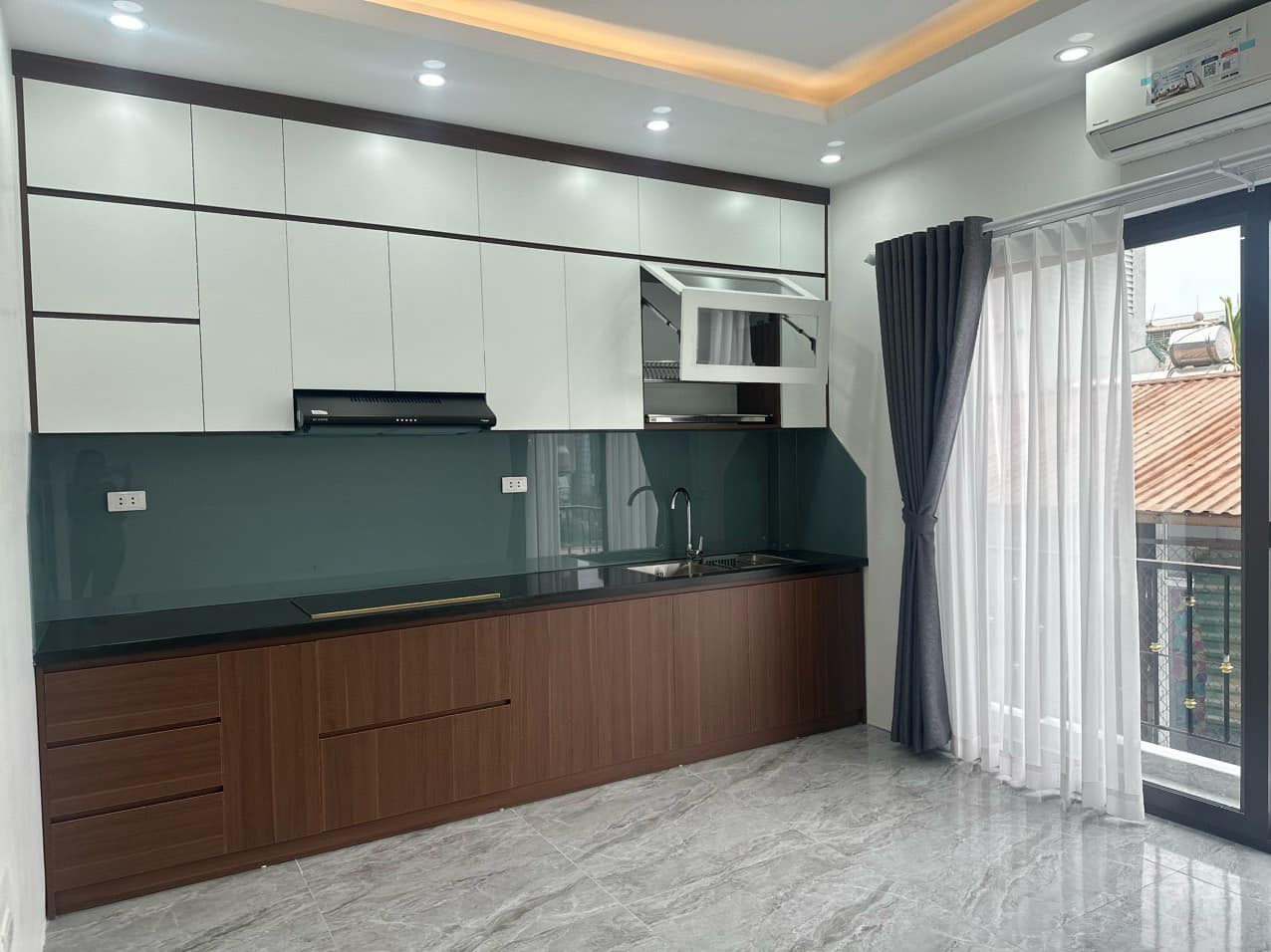 Nhà đẹp long lanh ngõ 173 Hoàng Hoa Thám, 8.8 tỷ, 38m2x6T, ở luôn - Ảnh 2